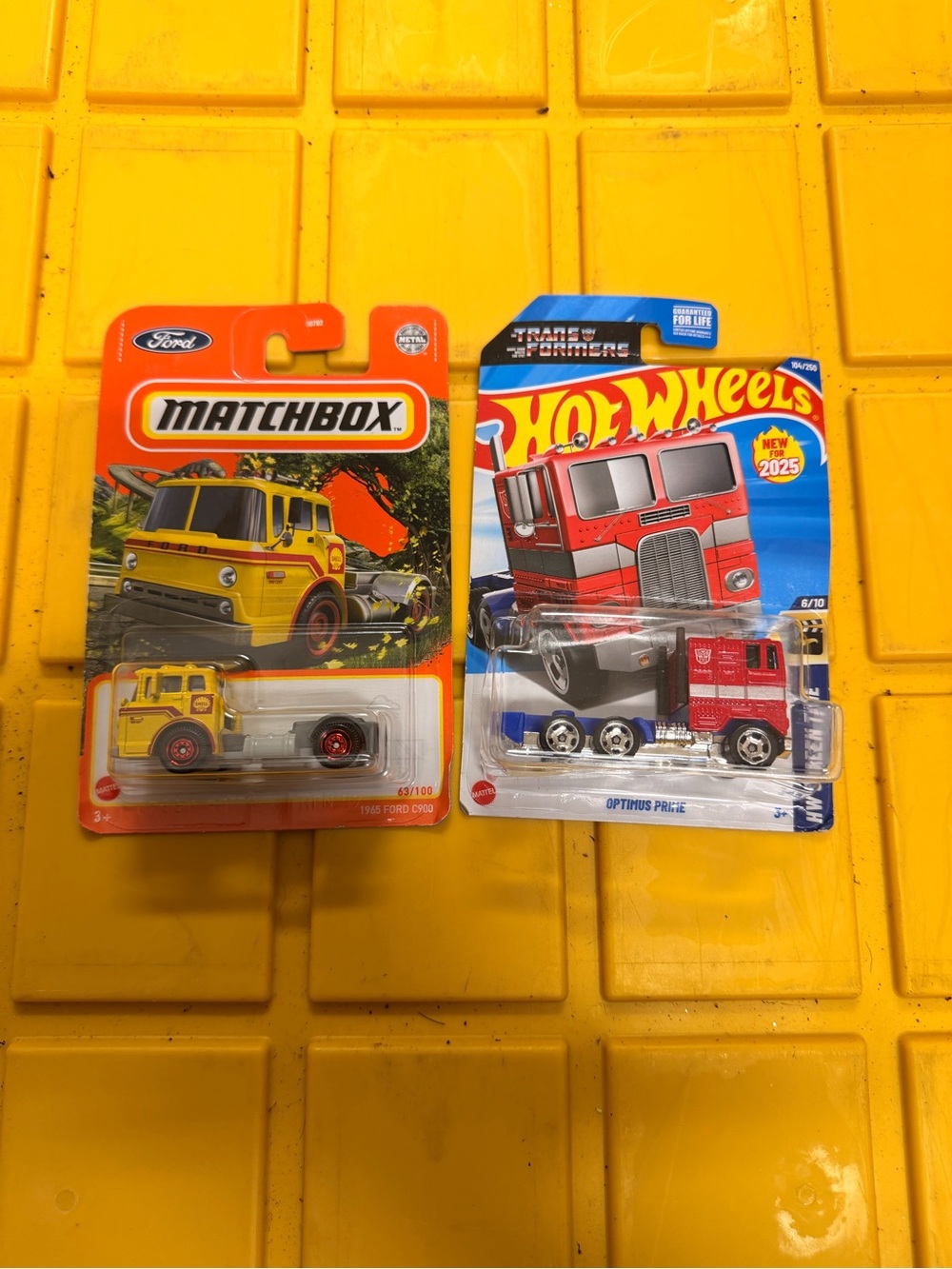 Transformers Optimus Prime Red Die-Cast Truck